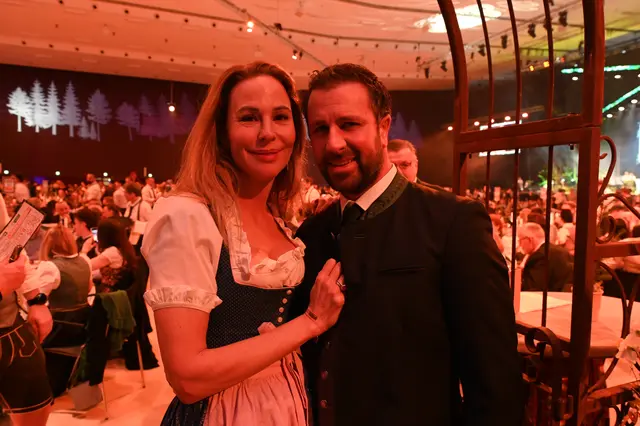 Der ehemalige Tiroler SPÖ-Chef Georg Dornauer kam mit seiner Partnerin Eva Schütz zum Bauernbundball nach Graz. | Foto: MeinBezirk/Alois Lipp