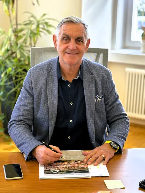 Für Schärdings Bürgermeister Günter Streicher "ist Schärding so etwas wie seine alte Liebe", wie er sagt. | Foto: Franz Gruber