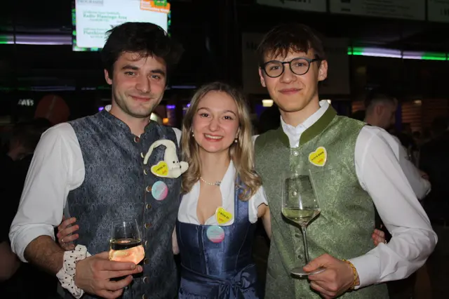 Volle Tanzflächen und ausgelassene Stimmung bis in die Morgenstunden – so feierte die Steiermark beim 75. steirischen Bauernbundball in der Grazer Stadthalle.  | Foto: MeinBezirk/Paul Urbanek