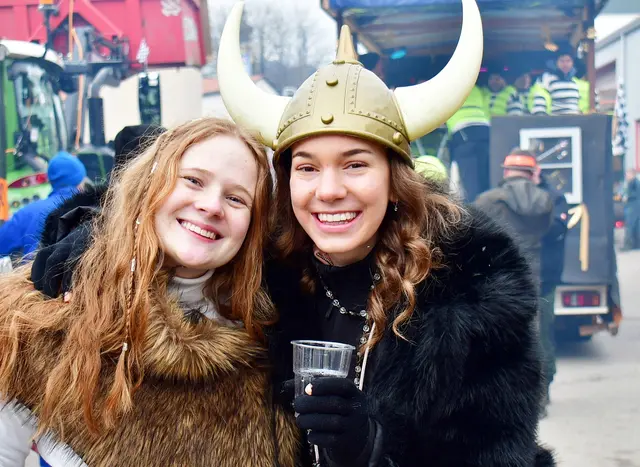 Wickie´s starke Frauen (Veronika &amp; Theresa von der Landjugend WOMA)
(Wolfsegg-Ottnang-Manning-Atzbach)