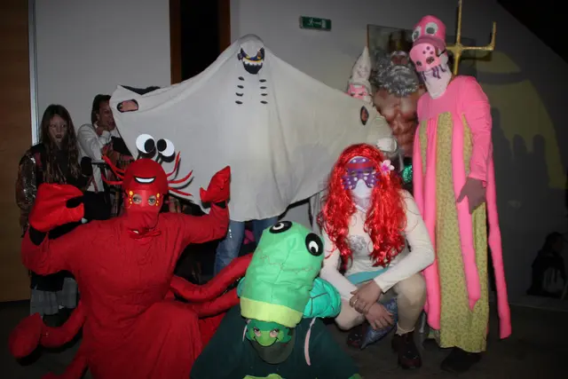 Kunterbunt wie der Fasching präsentierte sich diese Gruppe. | Foto: Manfred Jordan