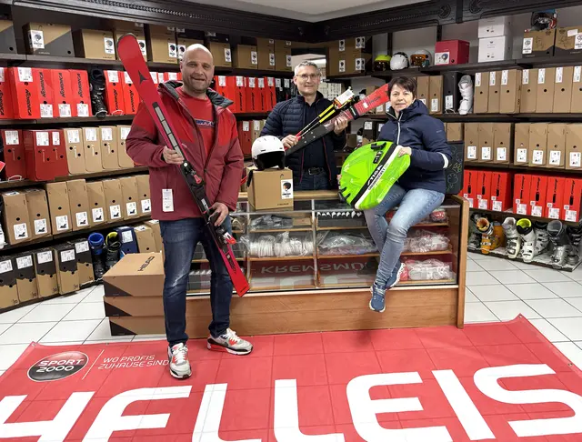 Daniel Helleis von Sport 2000 Helleis, Martin Mistlberger und Gabriele Hebesberger (von links) | Foto: Hebesberger