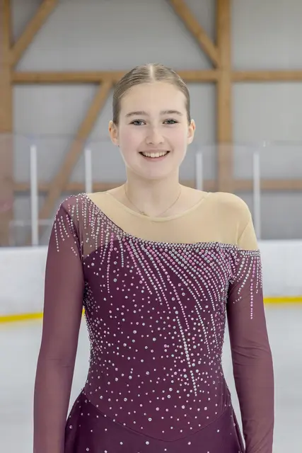 Mona Waibl stellt jetzt auch im Eiskunstlauf ihr sportliches Talent unter Beweis. | Foto: Sandra Schönherr 