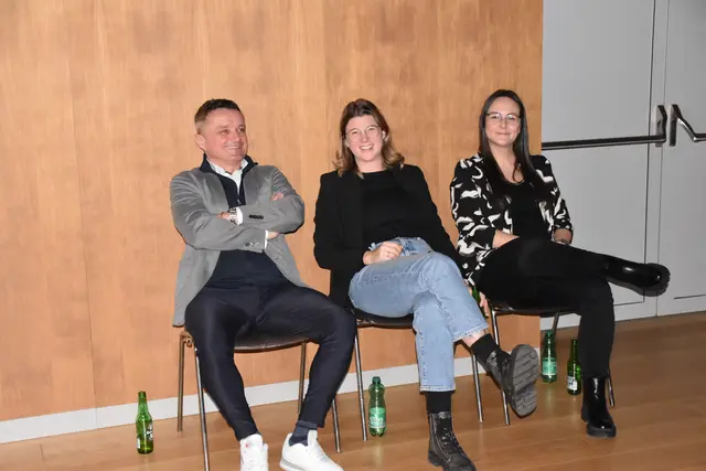 Gut gelaunt zeigten sich auch Richard Senninger und sein Team beim Auftritt vom Petutschnig Hons. | Foto: MeinBezirk/Michael Strini
