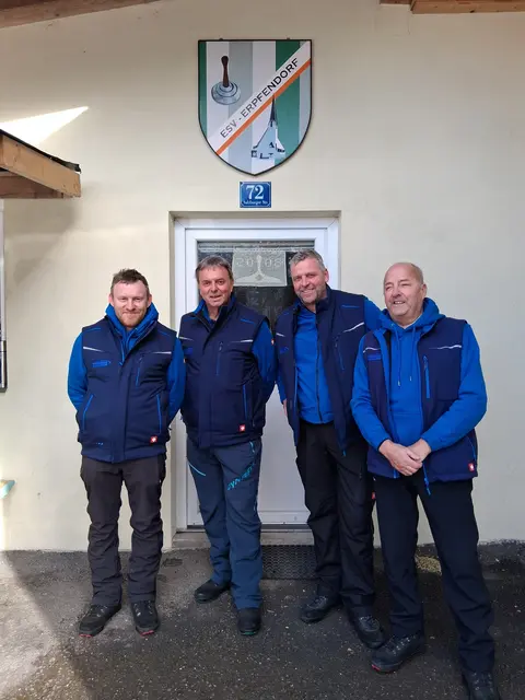 knapp nicht in den Preisrängen EC Brixen Anton Zass, Andreas Kofler, Rupert Strasser und Werner Fercher. | Foto: Brigitte Müller; Herta Stöckl