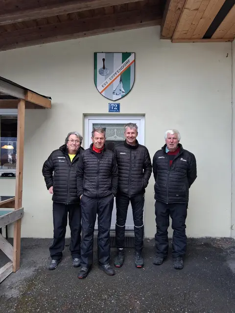 knapp nicht in den Preisrängen; ESC Jochberg, Andi Aberger, Walter Kreidl, Hubert Auberger und Felix Schipflinger. | Foto: Brigitte Müller; Herta Stöckl