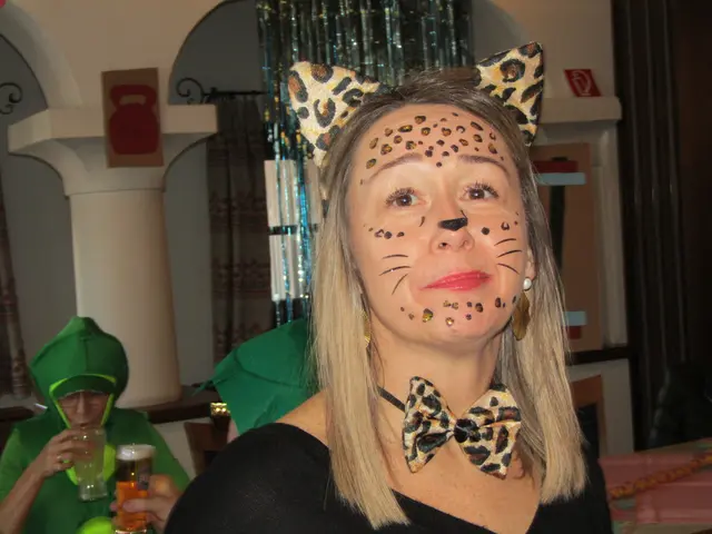 Großkatze Sandra Schulter