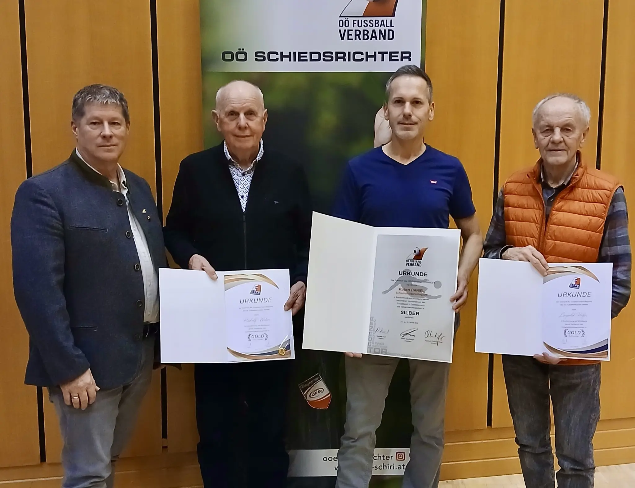 Impartial referees honored: High award for referees from the Perg district ...