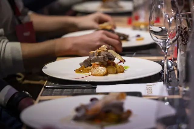 Im Austria Tirol House kommen „Qualität-Tirol"-Produkte der Agrarmarketing Tirol auf den Tisch. | Foto: Lebensraum Tirol Gruppe/Hetfleisch