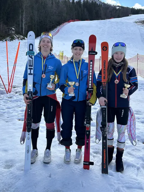 Medaillengewinner der Sportunion Waidhofen: U 16m 3. Platz Marco Rohregger, U 16w 2. Platz und Vizelandesmeitertitel Sarah Hopfgartner, U14 w 3. Platz Xenia Hofmarcher
  | Foto: Wolfgang Hopfgartner