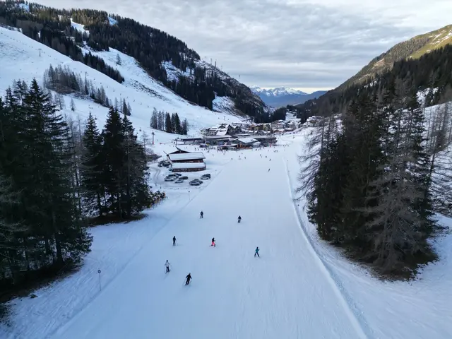In Zauchensee-Flachauwinkl kann man bis April Ski fahren. | Foto: Land Salzburg/Melanie Hutter