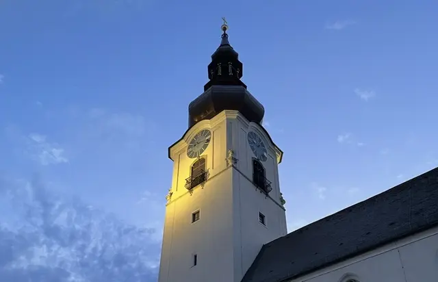 Ein "besorgter" Welser Kirchengeher übt scharfe Kritik an der Parkplatzsituation zu Zeiten der katholischen Messe. | Foto: MeinBezirk
