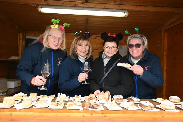 Irene Valzachi, Faschingsgilde-Präsidentin Ilse Sieber, Bürgermeisterin Dagmar Händler und Karin Eichberger | Foto: Pohl