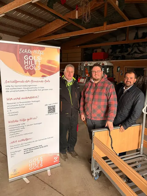 Bürgermeister Kilian Brandstätter dankt Gemeindevorstand Stefan Pal und Vizebürgermeister Gerhard Playl für die Umsetzung dieser wichtigen Initiative.  | Foto: Marktgemeinde Gols