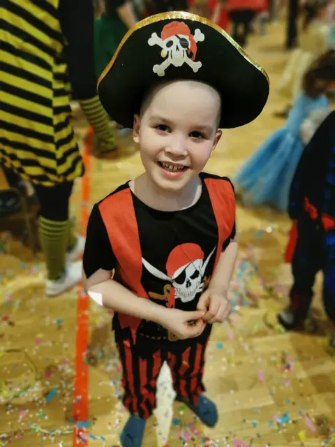 Auch (kleine) Piraten durften unter den Gästen nicht fehlen. | Foto: Martina Weixler