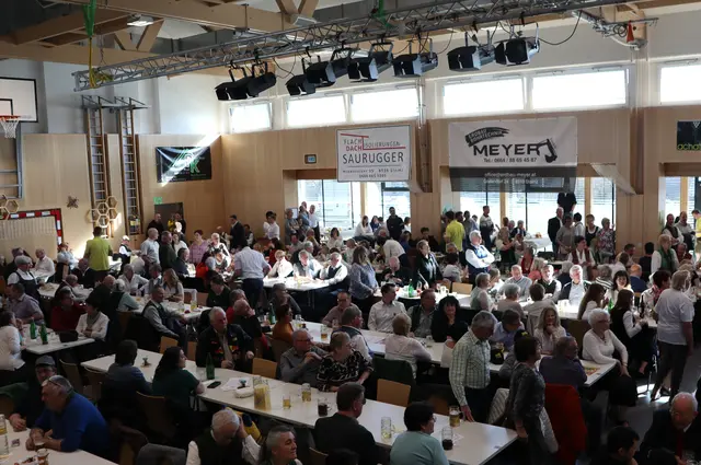 Voll, voller, Imkerkränzchen im Schilcherlandsaal | Foto: Gerhard Langmann