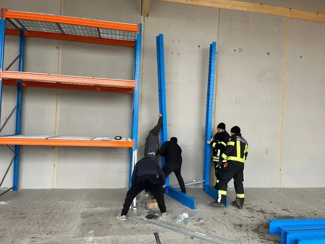 Aufbau durch die Feuerwehrmitglieder | Foto: FF Waidhofen/Thaya