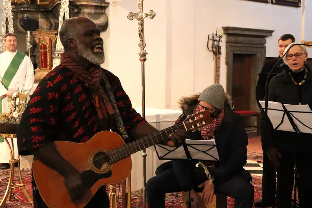 Jack Brew, geboren in Ghana, führt einen Chor in Graz und leitete den Workshop in Stainz | Foto: Gerhard Langmann