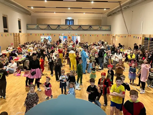 Der Rosentaler Mehrzwecksaal war mit mehr als 200 Kindern sehr gut besucht. | Foto: Martina Weixler