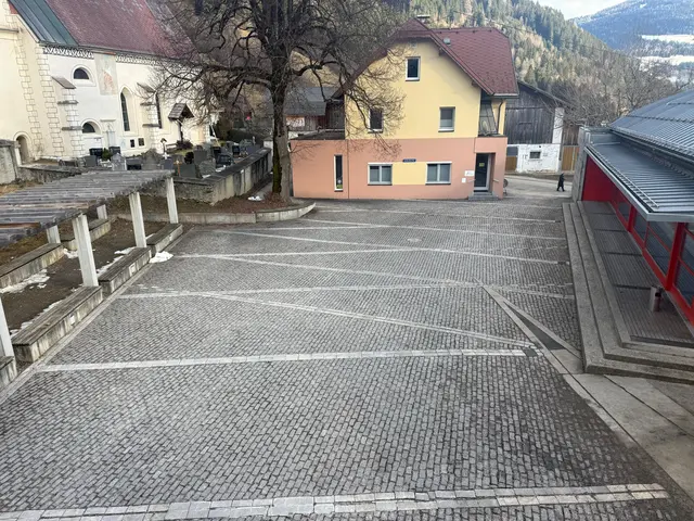 Nach rund 30 Jahren soll der Matthias-Mayer-Platz in Afritz heuer generalsaniert werden. Die Kosten belaufen sich auf 700.000 Euro. | Foto: Gemeinde Afritz am See
