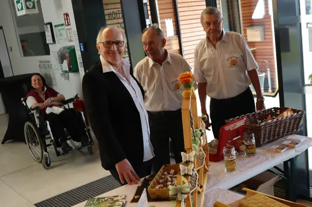 Honigprodukte, so weit das Auge reicht | Foto: Gerhard Langmann