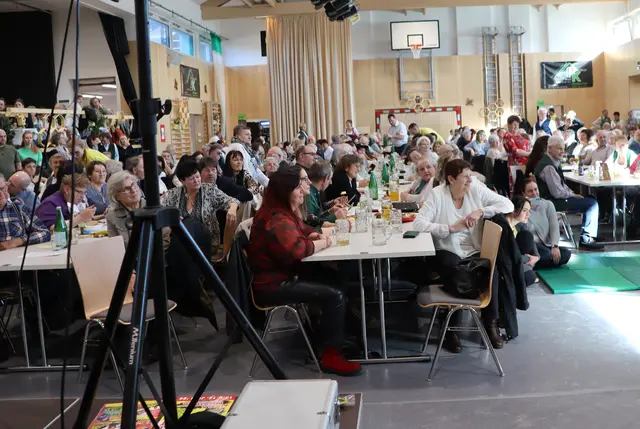 Große Aufmerksamkeit bei der KiGa-Vorführung | Foto: Gerhard Langmann