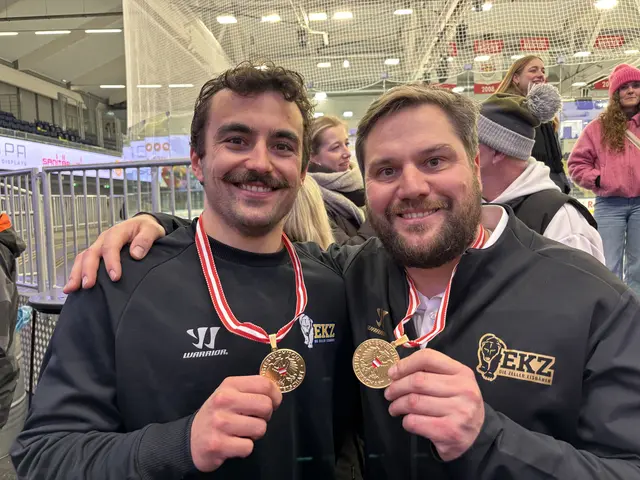 Torhüter Alexander Schmidt und Assistant Coach Christoph Frank. | Foto: Voithofer