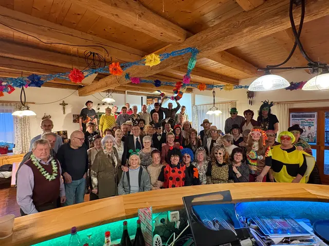 Die Pensionistinnen und Pensionisten genossen einen Faschingsausflug zur Wolf-Schenke. | Foto: Pensionistenverband Gleisdorf