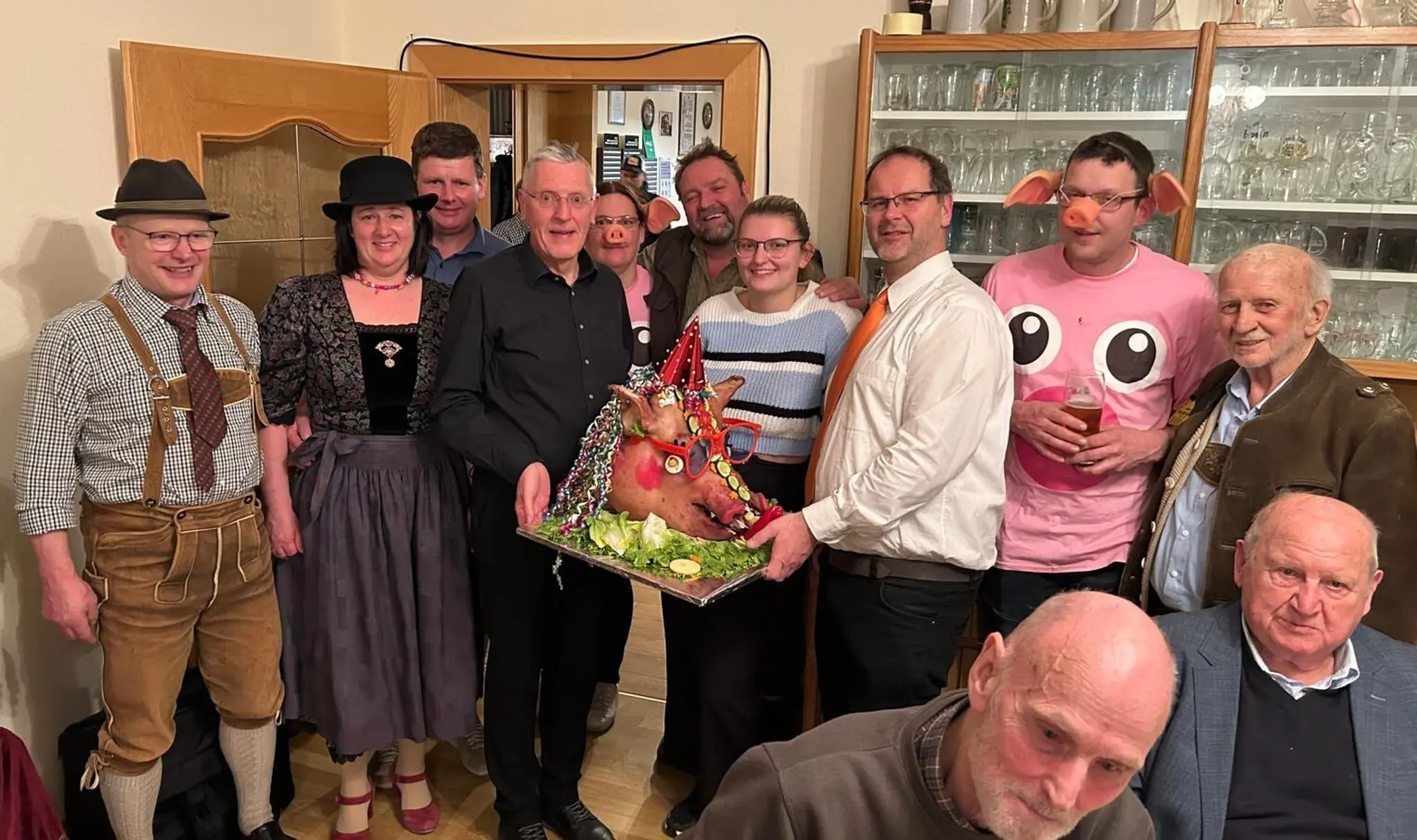 Uralter Brauch: Ein Sauschädeldiebstahl ließ alte Faschingstradition ...