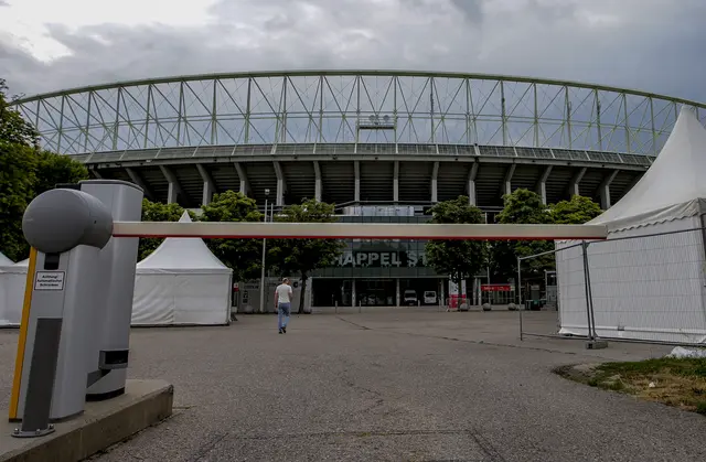 Wegen der Gefahrenlage musste die Konzertreihe des Superstars im Ernst-Happel-Stadion damals vom Veranstalter letztendlich kurzfristig abgesagt werden. (Archiv) | Foto: APA-Images / AP / Heinz-Peter Bader