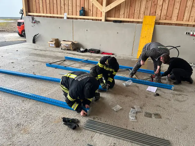 Aufbau durch die Feuerwehrmitglieder | Foto: FF Waidhofen/Thaya