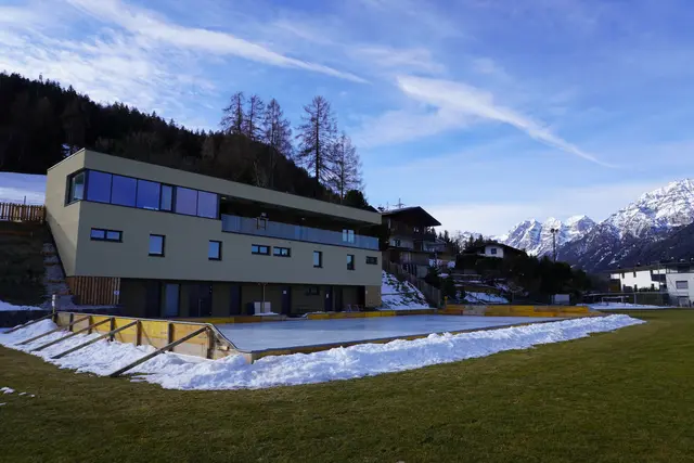 Mehrere Vereine, Kindergarten und Volksschule finden am örtlichen Sportplatz nun wieder beste Voraussetzungen für sportliche Aktivitäten vor. | Foto: Kainz