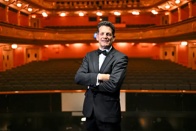 Aron Stiehl (Intendant) vom Stadttheater Klagenfurt.
 | Foto: Helge Bauer