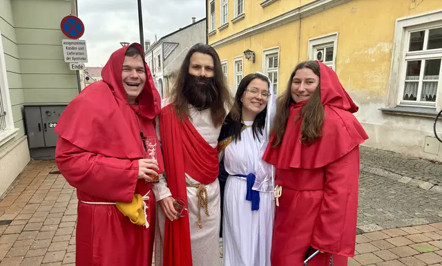 Jesus und Maria mit Begleitschutz | Foto: MeinBezirk/Birgit Bachhofner
