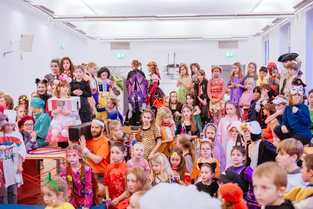 Verkleidet als Prinzessinnen, Superhelden oder Tiere erkundeten die jungen Neubauerinnen und Neubauer die verschiedenen Stationen und sorgten für gute Stimmung im ganzen Haus. | Foto: Everybodys Darling