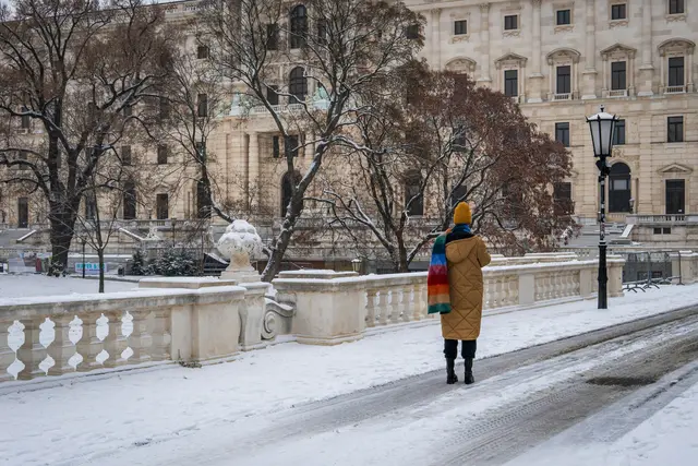 Vor allem am Donnerstag kann es zu intensivem Schneefall kommen. (Symbolbild) | Foto: Anton/Unsplash