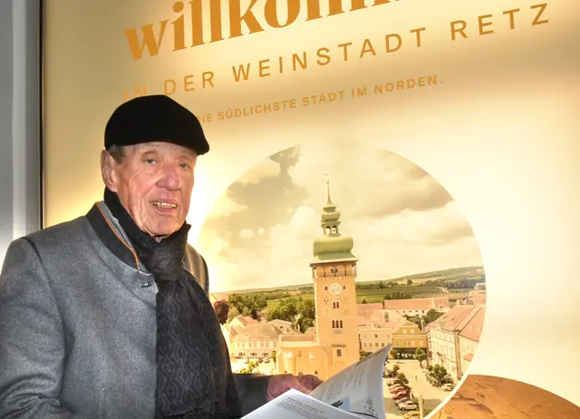 Als Schuldirektor, Stadtrat und Tourismusobmann prägte Reinhold Griebler über Jahrzehnte maßgeblich die Entwicklung des Retzer Landes. | Foto: Herbert Schleich
