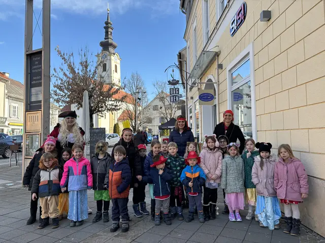 Die Leibnitzer Kindergartenkinder bei einem Stadtspaziergang. | Foto: MeinBezirk/Fischer, Gady