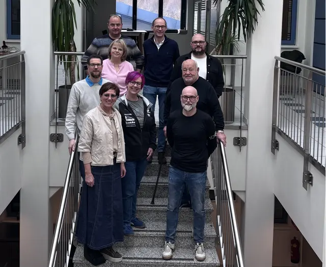 Die Bezirksgruppe der Gewerkschaft öffentlicher Dienst (GÖD) besuchte die Firma Metagro in Hainfeld.
Hintere Reihe v.l.n.r.: Georg Palber (Polizeigewerkschaft), Christian Brödl (HBLA Türnitz), Thomas Schweiger (AMS LF)
Mittlere Reihe v.l.n.r.: Martin Bauer-Rankel (KH LF), Maria Bollwein (Kindergarten LF), Alexander Palber (GÖD – Pensionisten)
Vordere Reihe v.l.n.r.: Mag. Gerlinde Tröstl-Katinger (GF der Fa. Metagro), Cornelia Bretterecker (Finanzamt LF), Alfred Streicher(Polizeigewerkschaft) 

 | Foto: Georg Palber