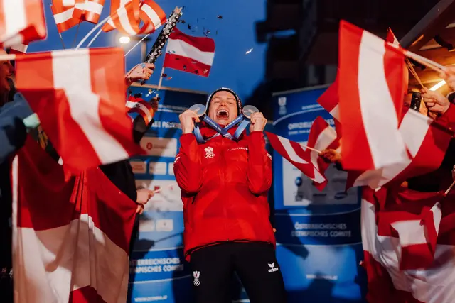Die zweite Silbermedaille für Johannes Lamparter: so wird Johannes gefeiert. | Foto: ÖOC/JFK