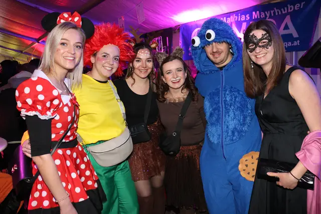 Bei der Faschingsparty am Samstag in Grieskirchen war richtig was los. | Foto: Sona Hasoyan