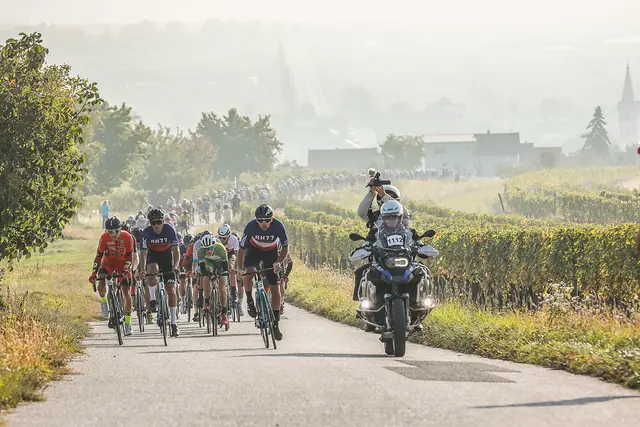 Der Neusiedler See Radmarathon eröffnet die Saison mit Rekordstarterfeld, eigenem Damenstartblock und Stargast Ivan Basso. | Foto: sportshot.de