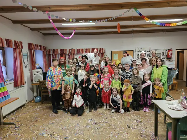 Bunte Kostüme: Von Prinzessinnen bis Superhelden – die Kinder zeigten sich in ihren kreativsten Verkleidungen. | Foto: Schimann