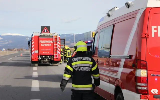 Großeinsatz der Feuerwehr auf der Murtal-Schnellstraße. | Foto: FF/Zeiler