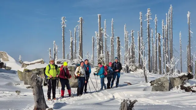 Eine Wandergruppe des Alpenvereins Schärding war am Plateau des Dreisesselberges im Winterwunderland Deutschlang-Tschechien und Österreich unterwegs. | Foto: Gruber/zvg AV Schärding