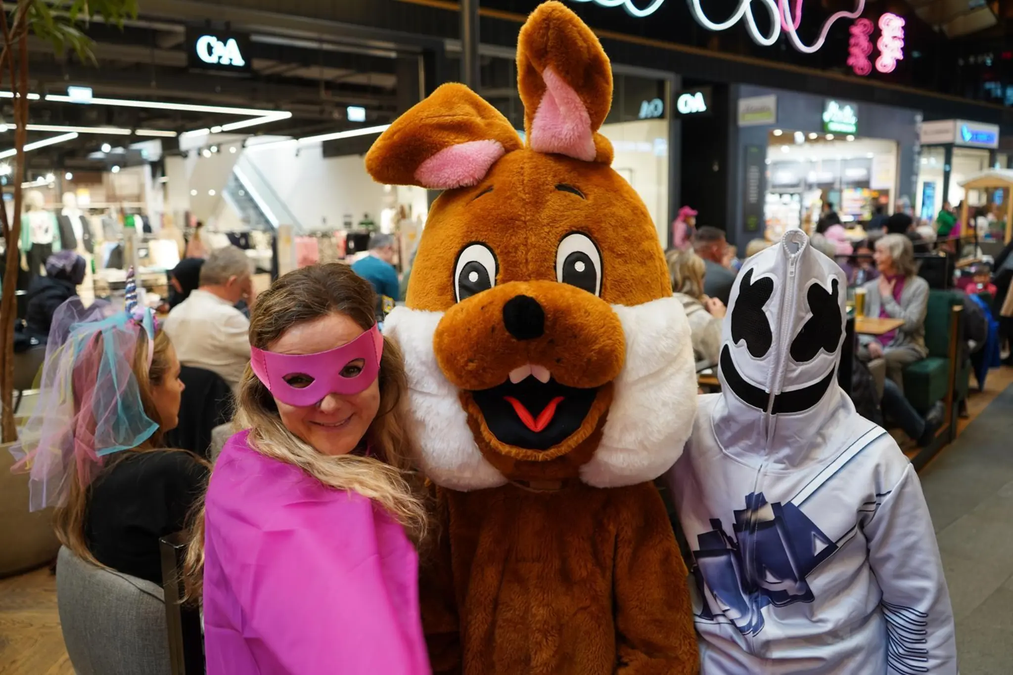 Faschingsdienstag in Steyr: Ausgelassene Party begeisterte kleine Narren ...