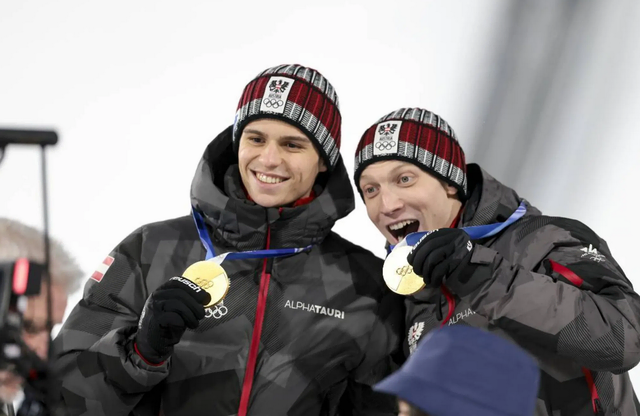 Jan Hörl (rechts) sicherte sich mit Stephan Embacher den Sieg im "Super-Team"-Bewerb. | Foto: ÖOC/gepa