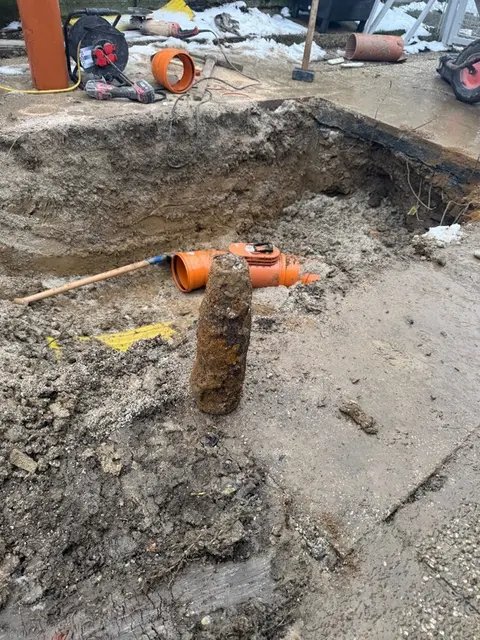 Zu einem Schockfund ist es bei Kanalarbeiten im Bereich einer Kleingartenanlage in Penzing gekommen. | Foto: LPD Wien