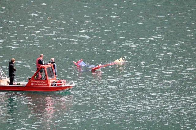 Der Hubschrauber stürzte 2011 in den Achensee in Tirol. Der Absturz forderte vier Todesopfer und erschütterte die Region.
