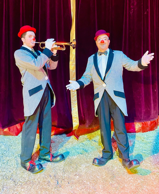Für humorvolle Einlagen sorgen die Clowns des Ensembles. | Foto: Zirkus Belly